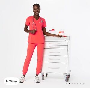 Figs Fiery Coral top & joggers